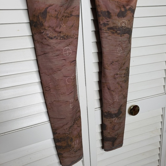 Teeki Space Love Hot Pants/Leggings Sz Small - Picture 6 of 7